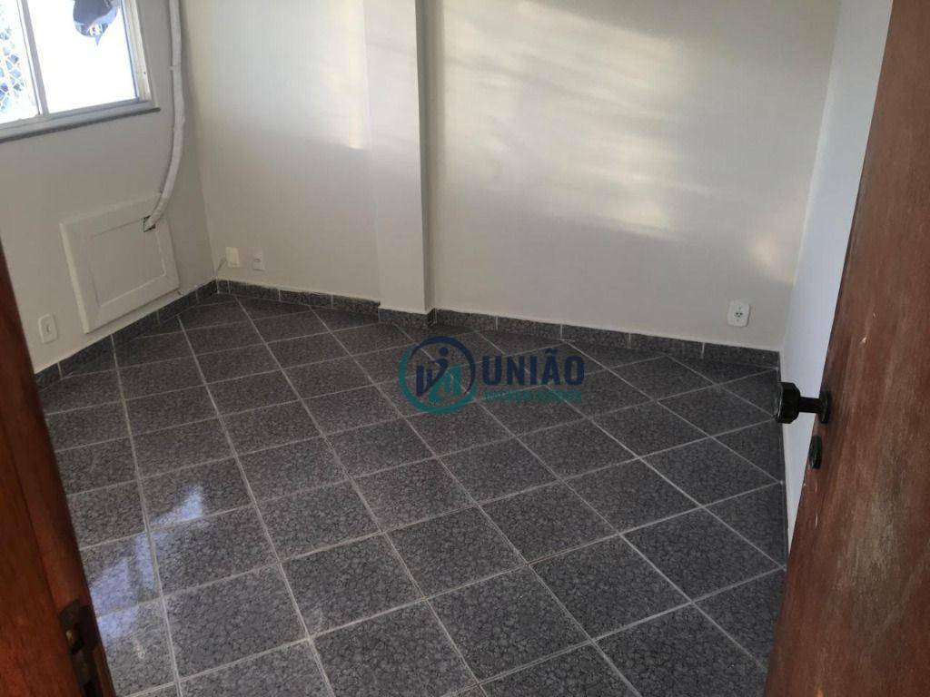 Apartamento à venda com 2 quartos, 62m² - Foto 9