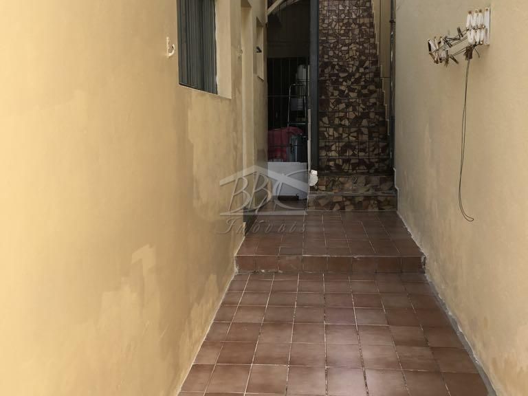 Sobrado à venda com 2 quartos, 187m² - Foto 2