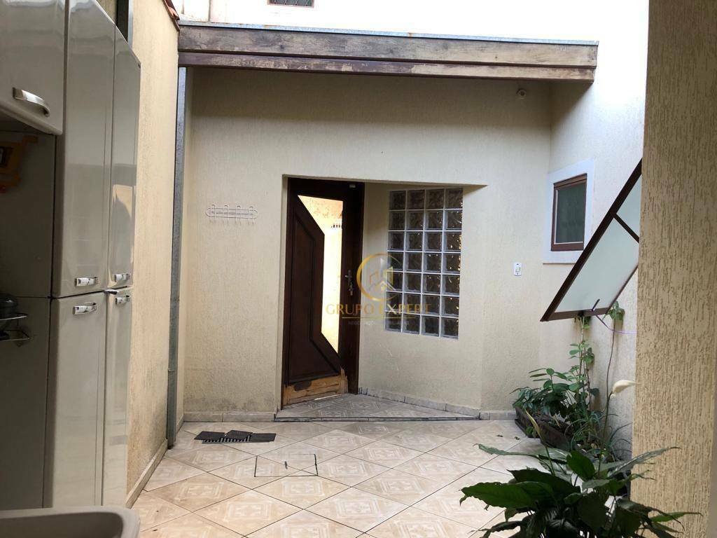 Casa à venda com 4 quartos, 235m² - Foto 20