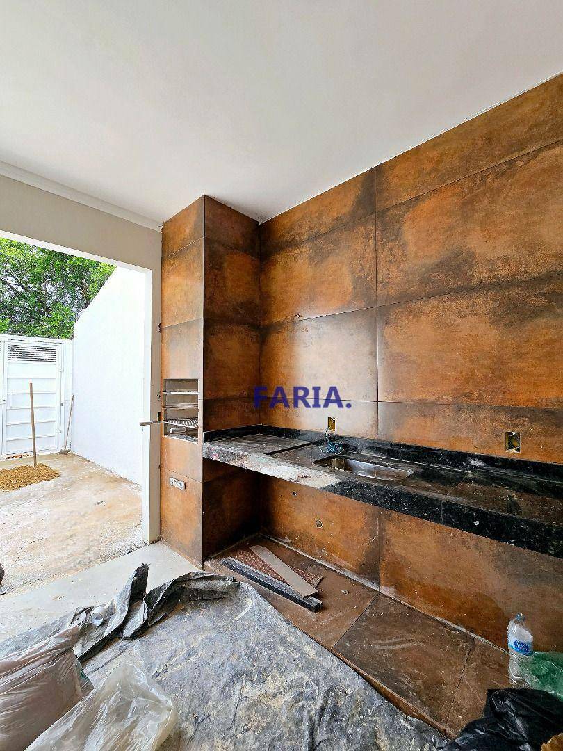 Casa à venda com 3 quartos, 110m² - Foto 3