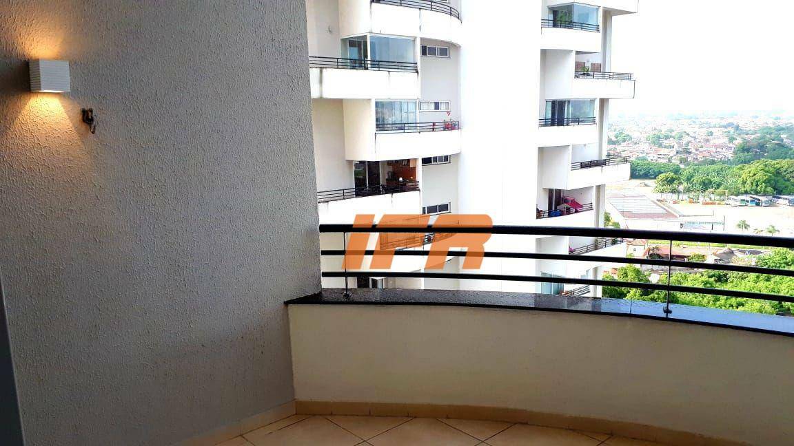 Apartamento à venda com 3 quartos, 110m² - Foto 4