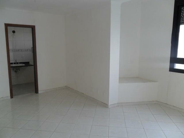 Apartamento à venda e aluguel com 4 quartos, 225m² - Foto 7