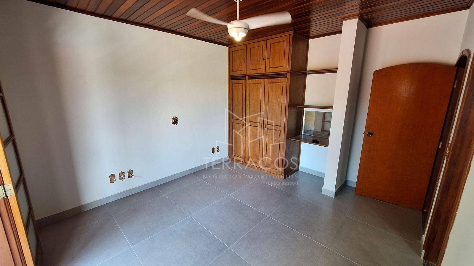 Casa de Condomínio à venda com 3 quartos, 250m² - Foto 11