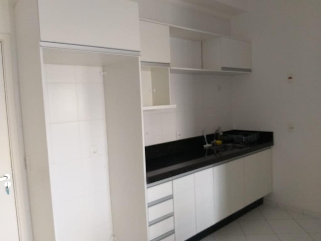 Apartamento para alugar com 1 quarto, 42m² - Foto 8