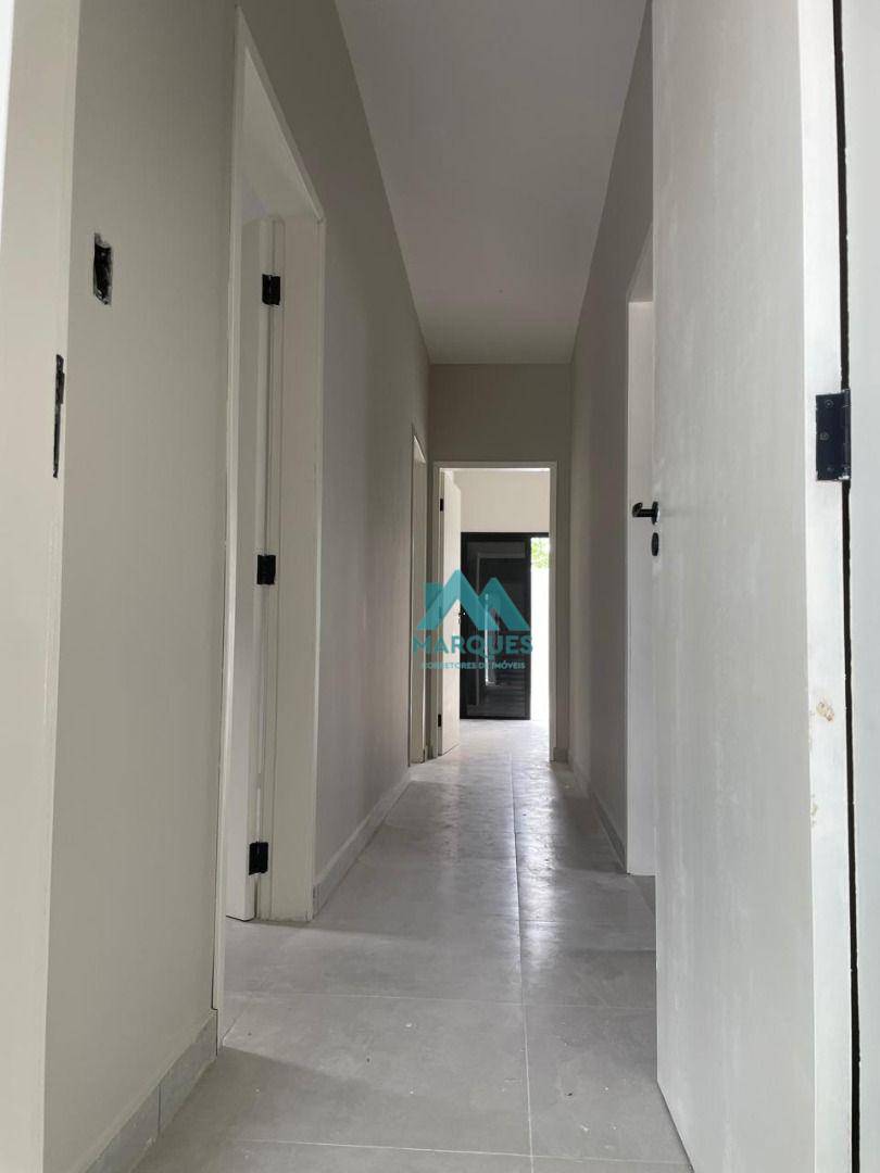 Casa à venda com 3 quartos, 112m² - Foto 8