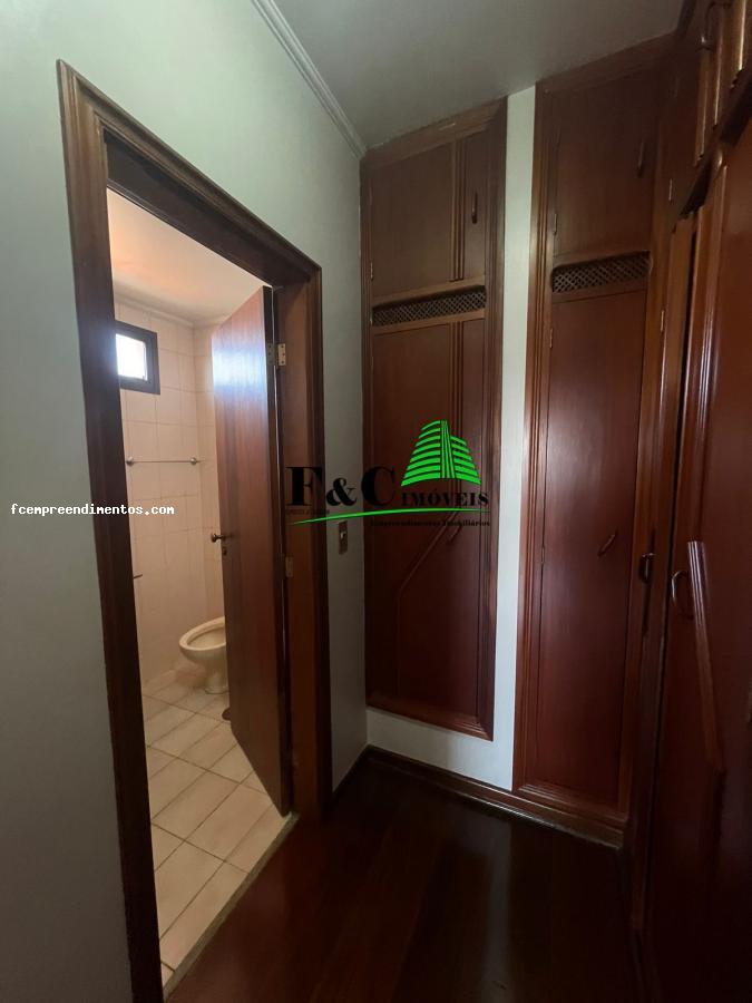 Apartamento à venda com 4 quartos, 227m² - Foto 8