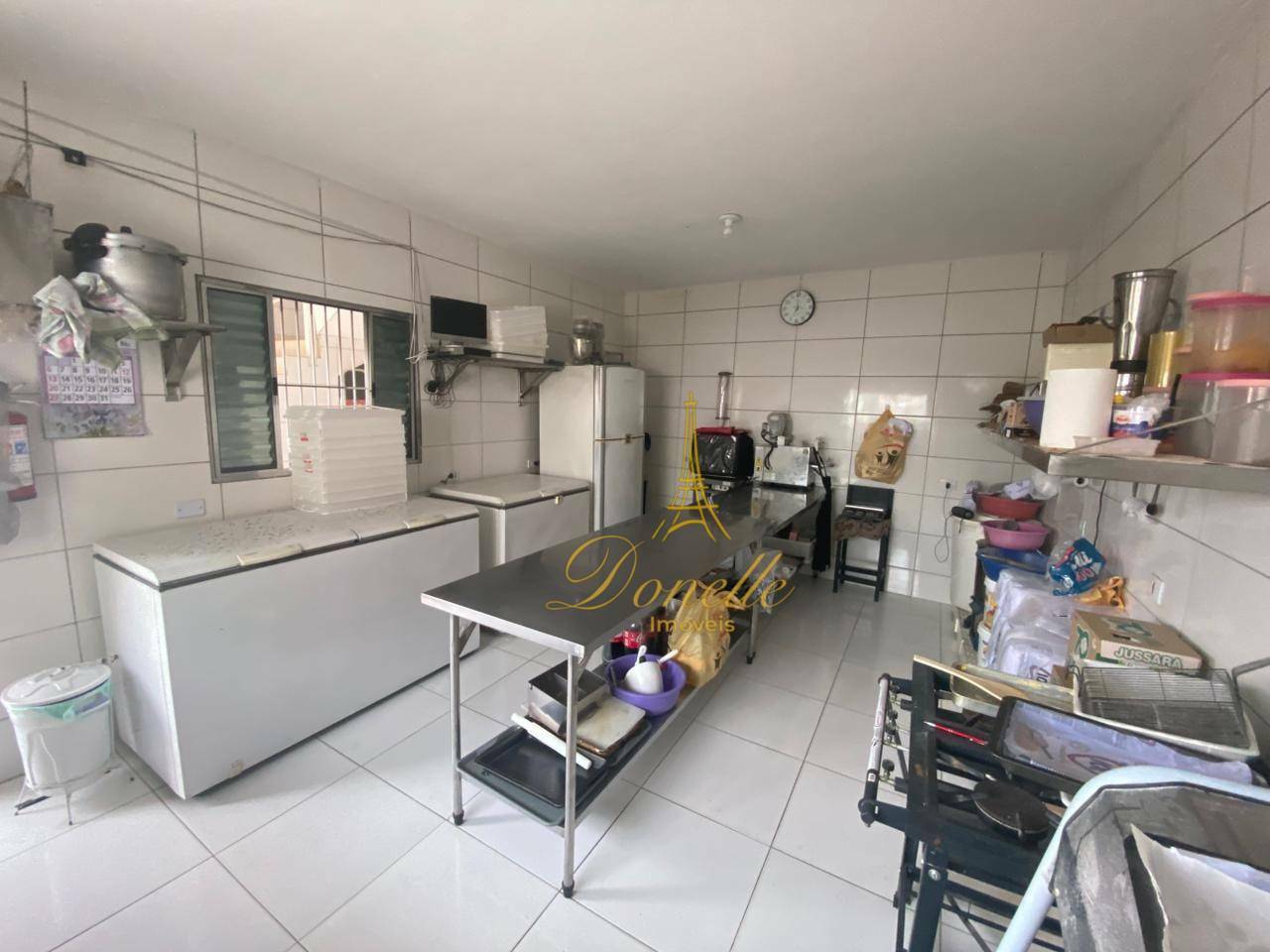 Casa à venda com 2 quartos, 186m² - Foto 27