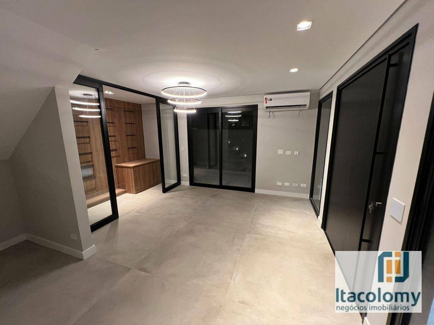 Casa de Condomínio à venda e aluguel com 5 quartos, 388m² - Foto 4