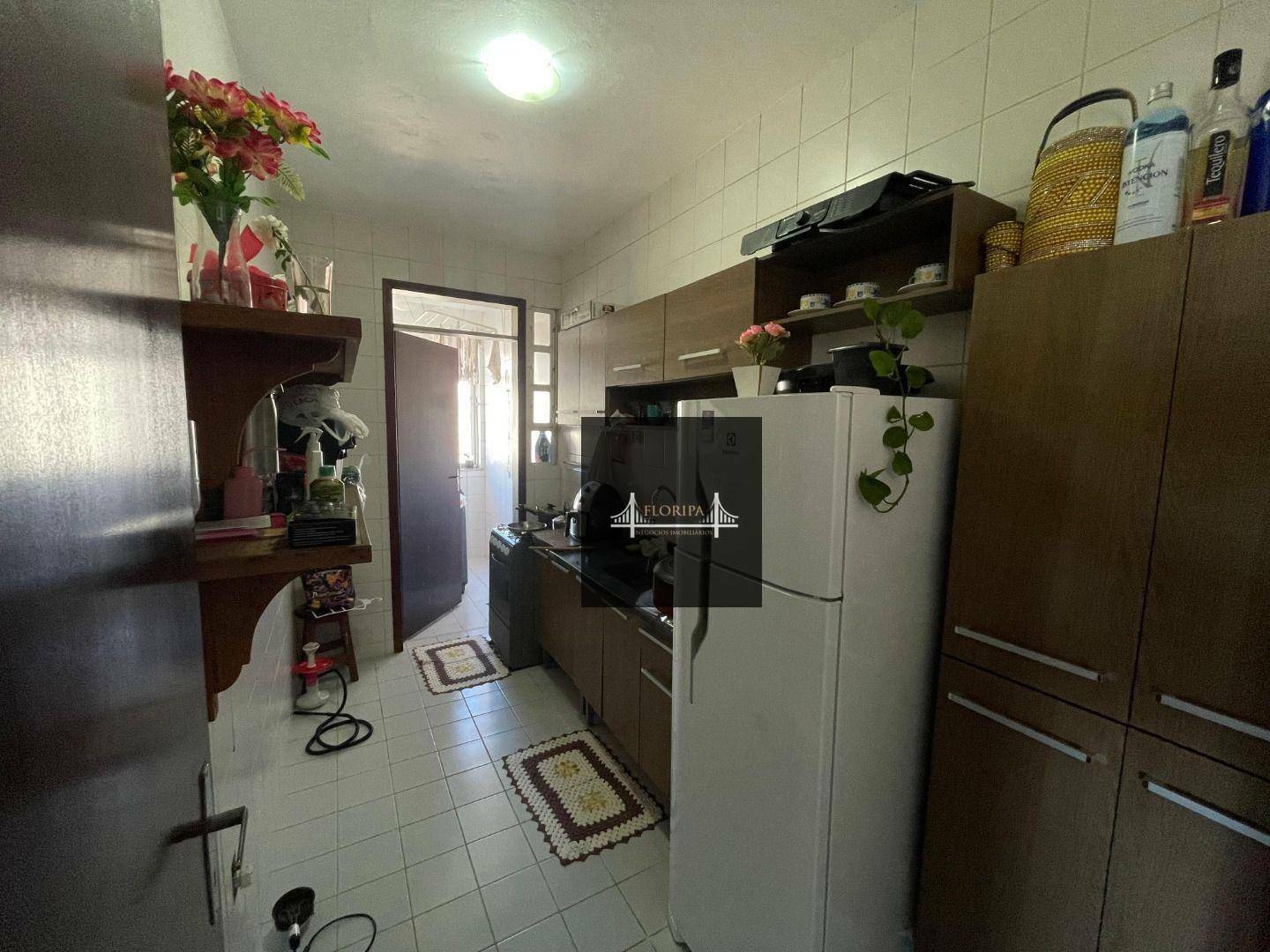 Apartamento à venda com 2 quartos, 60m² - Foto 5