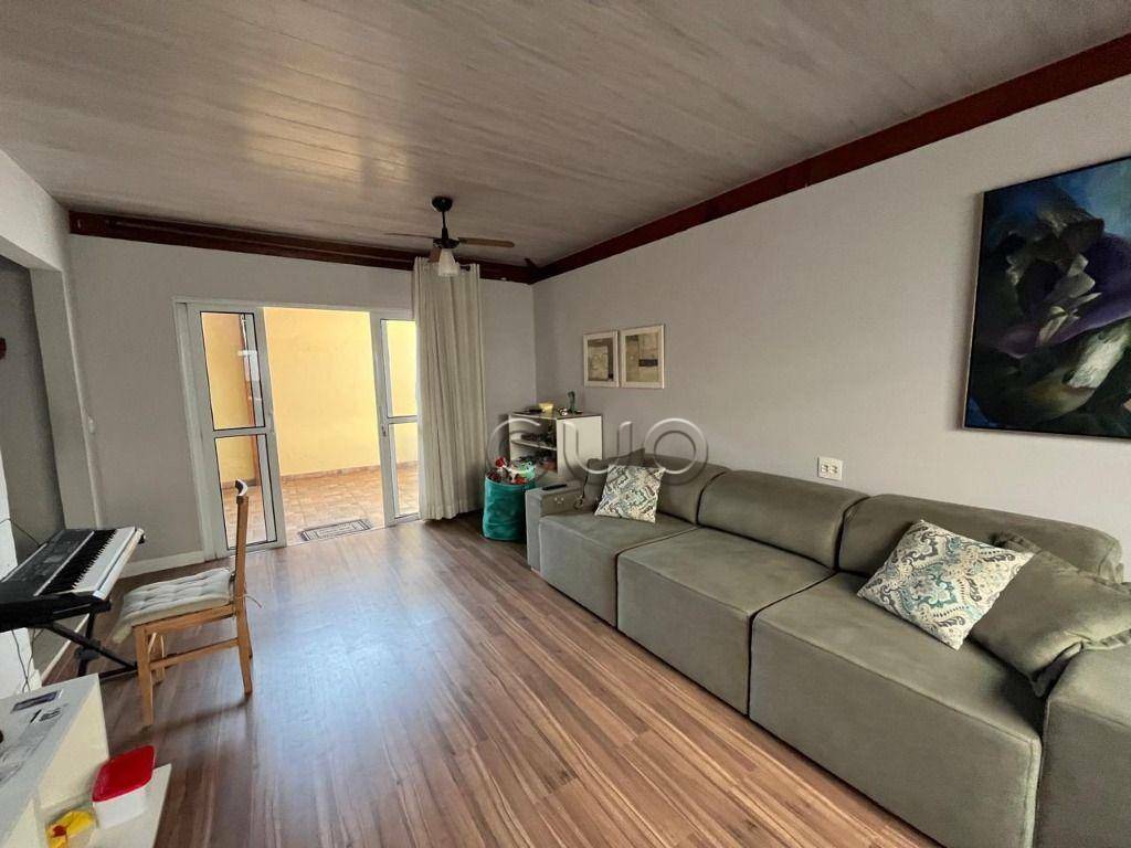 Casa à venda com 3 quartos, 141m² - Foto 7