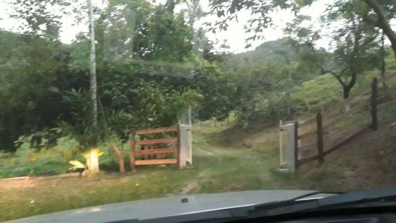 Chácara à venda com 2 quartos, 608m² - Foto 4