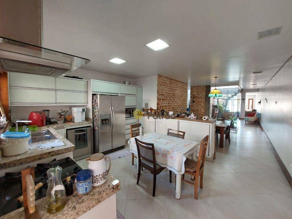 Sobrado à venda com 4 quartos, 384m² - Foto 17