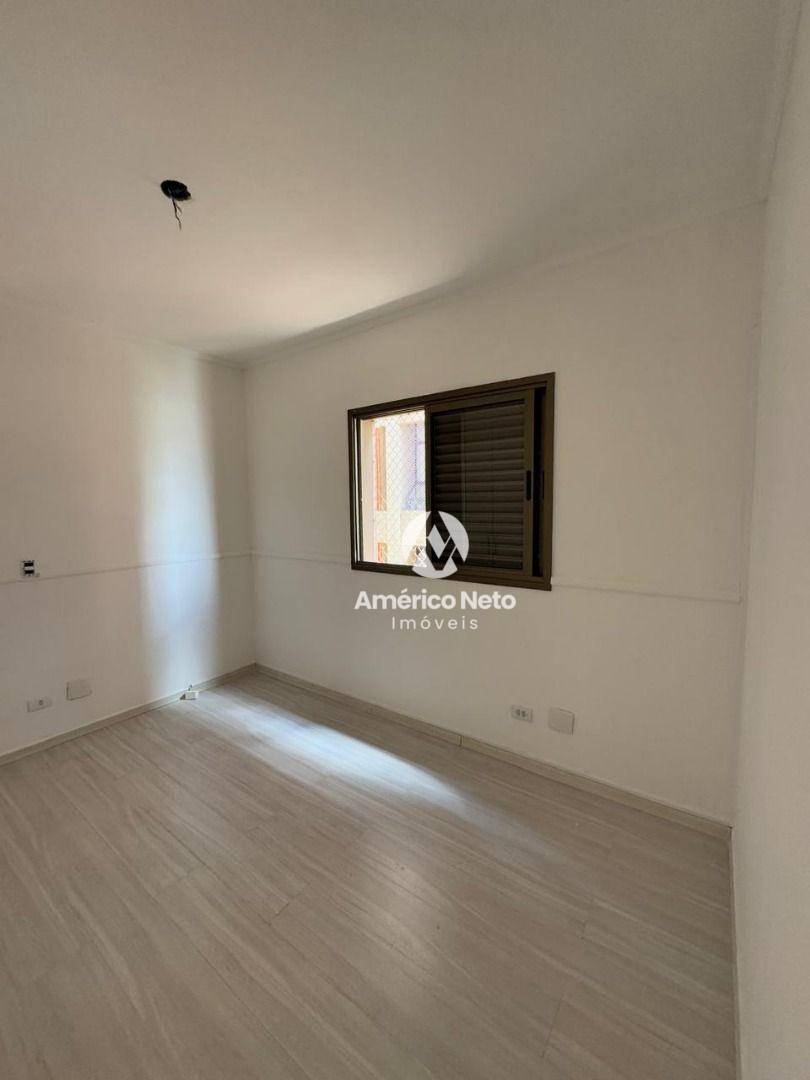 Apartamento para alugar com 3 quartos, 105m² - Foto 18