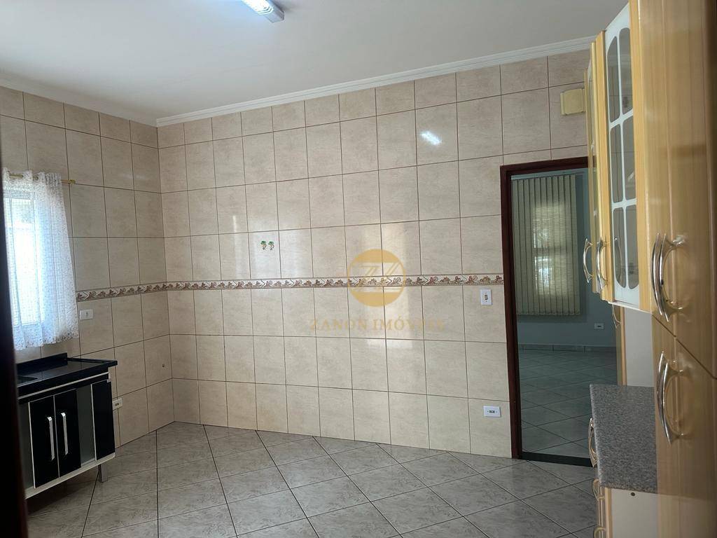 Casa à venda com 2 quartos, 122m² - Foto 5