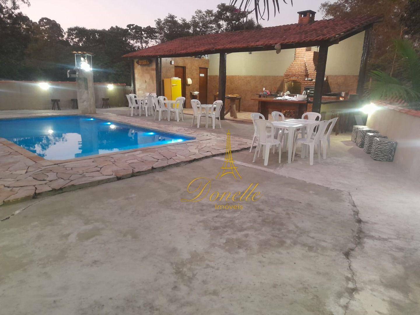 Chácara à venda com 3 quartos, 2000M2 - Foto 1