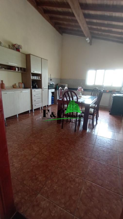 Fazenda à venda com 2 quartos, 2360m² - Foto 1