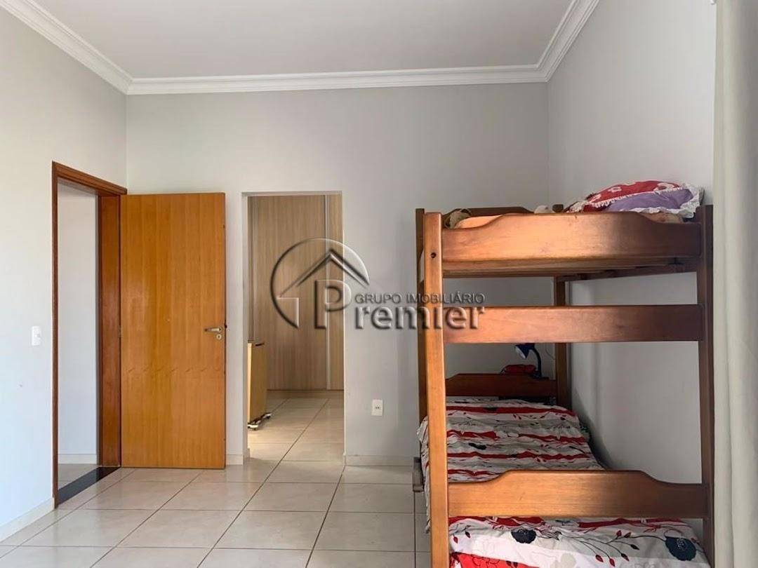 Casa de Condomínio à venda com 3 quartos, 220m² - Foto 14