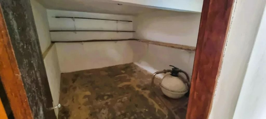 Casa à venda com 4 quartos, 350m² - Foto 2