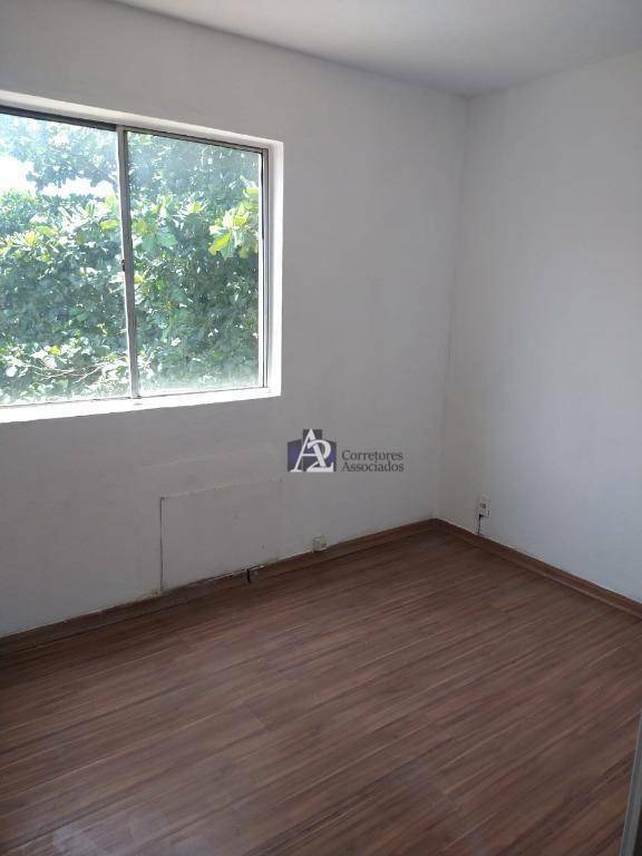 Apartamento à venda com 2 quartos, 60m² - Foto 10