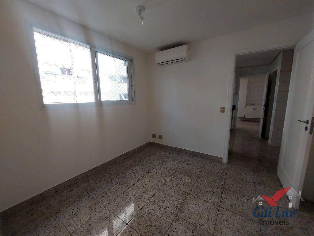 Apartamento para alugar com 4 quartos, 358m² - Foto 29