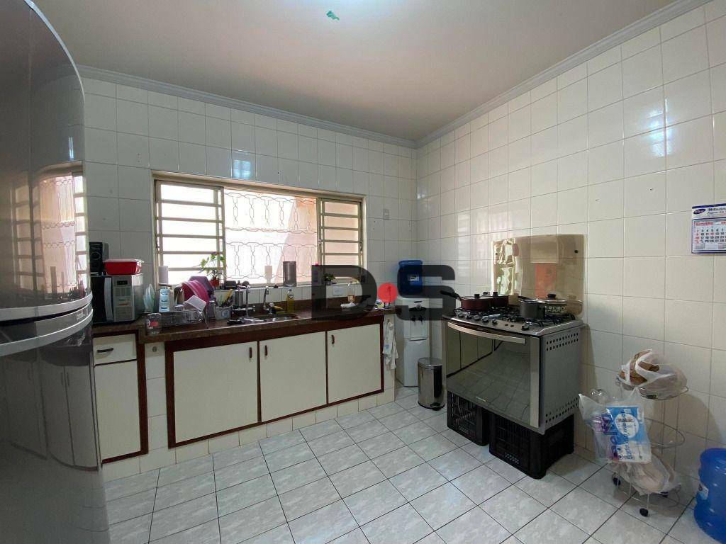 Casa à venda com 3 quartos, 192m² - Foto 5