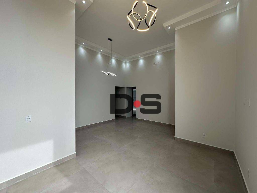 Casa à venda com 3 quartos, 180m² - Foto 4
