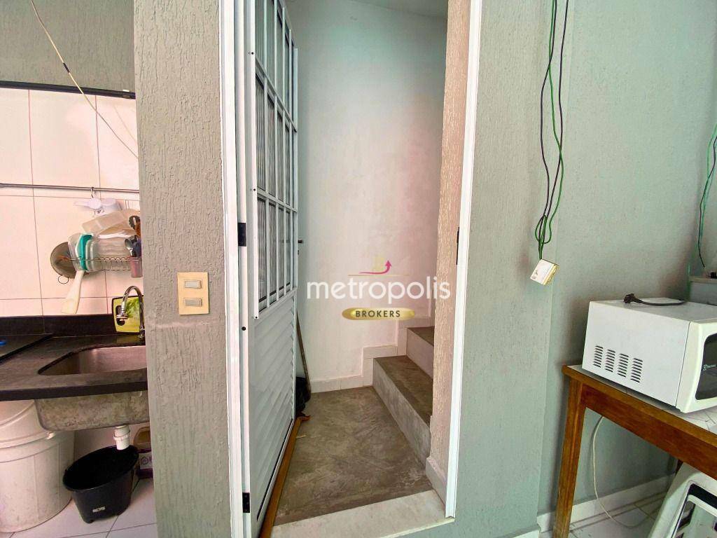 Sobrado à venda e aluguel com 3 quartos, 198m² - Foto 13