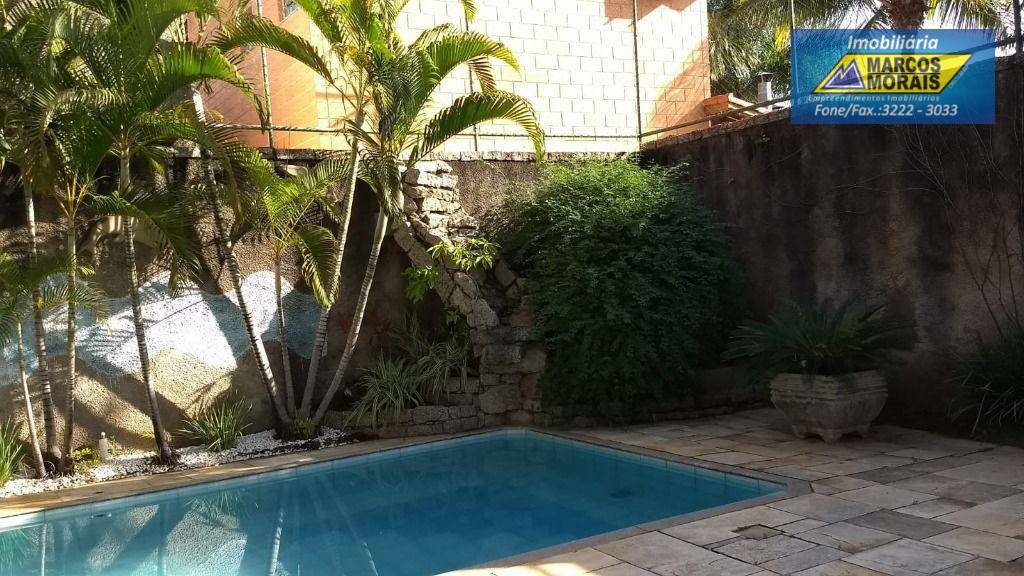 Casa à venda e aluguel com 3 quartos, 450m² - Foto 8