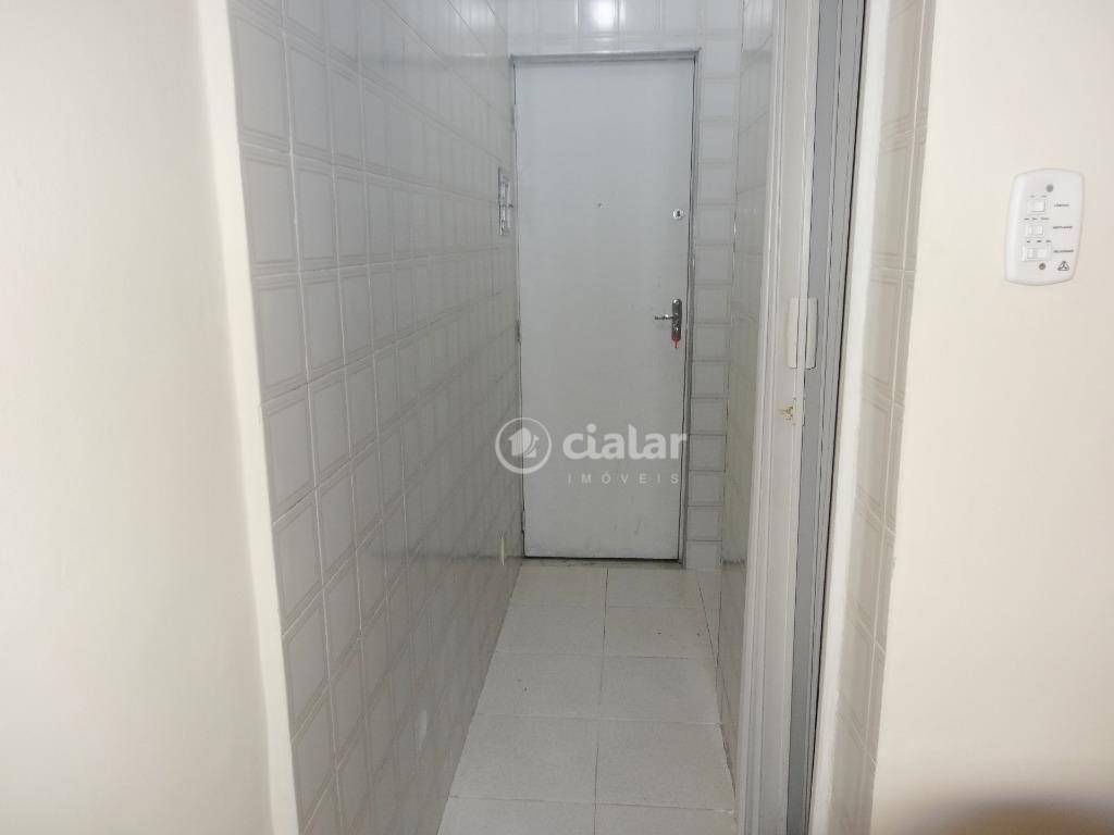 Apartamento à venda com 1 quarto, 27m² - Foto 8