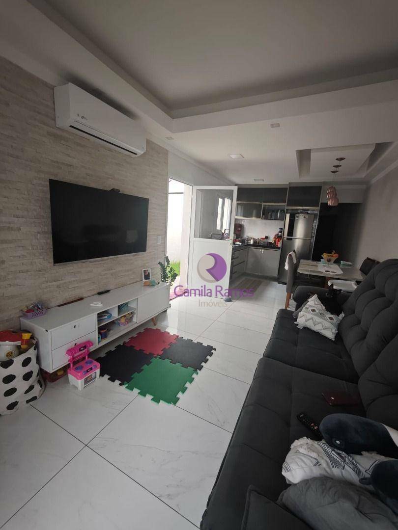 Casa à venda com 2 quartos, 98m² - Foto 6