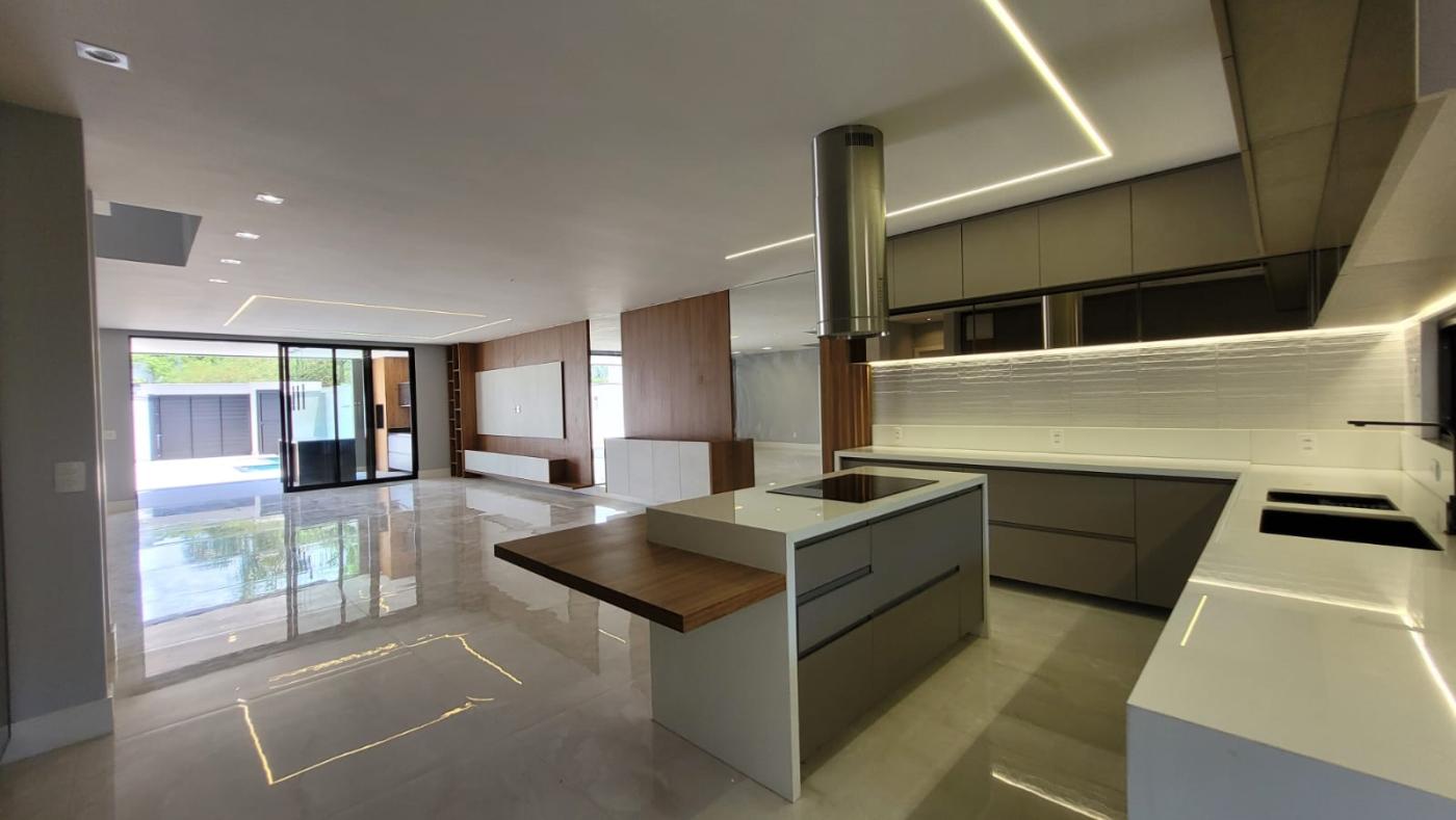 Casa de Condomínio à venda com 5 quartos, 490m² - Foto 21