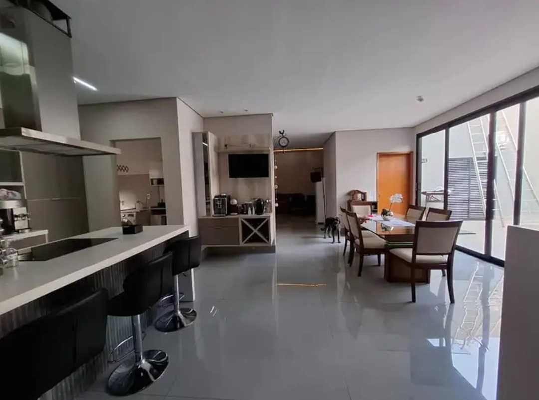 Casa à venda com 3 quartos, 250m² - Foto 12