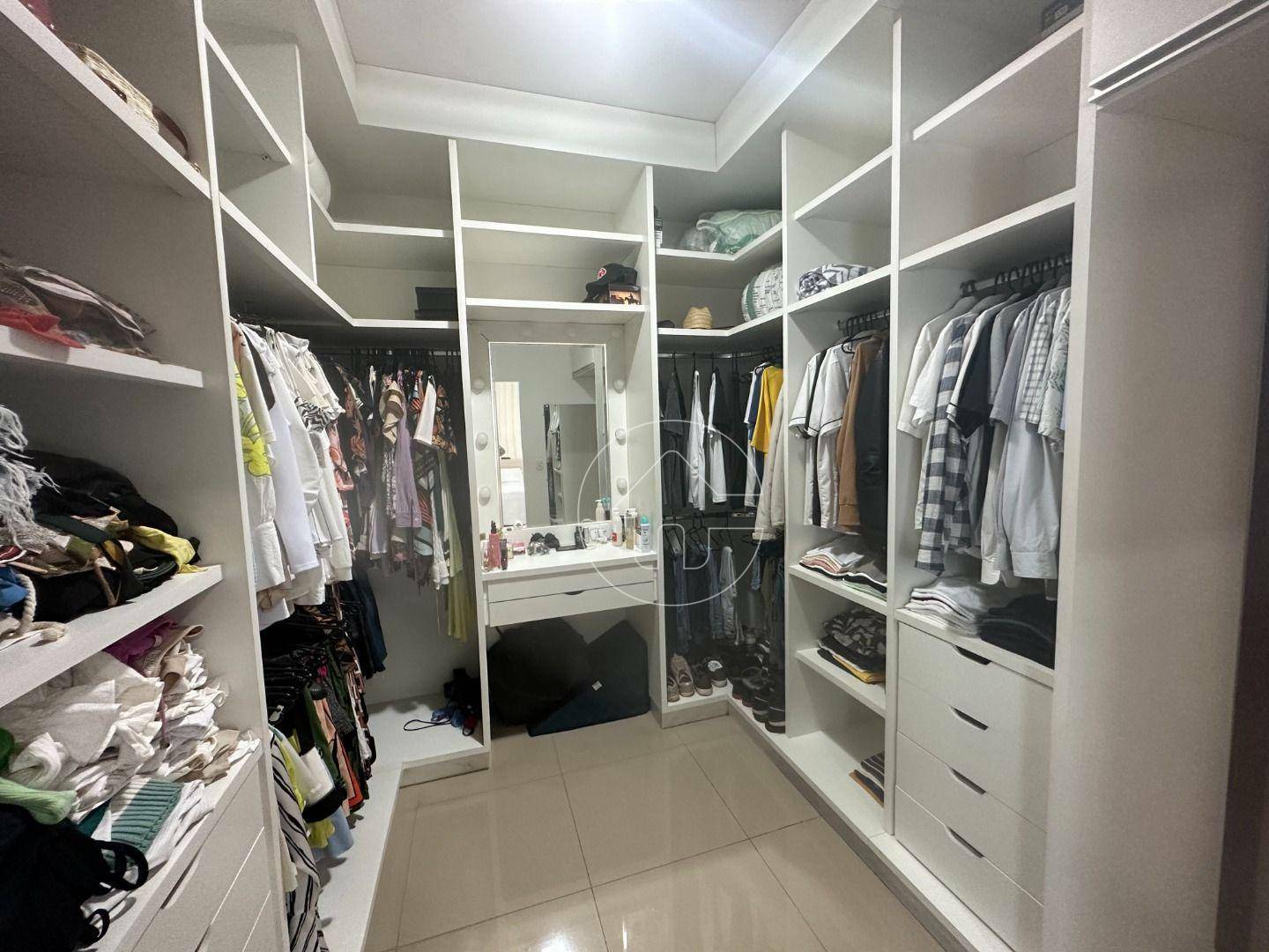 Casa à venda com 3 quartos, 350m² - Foto 12