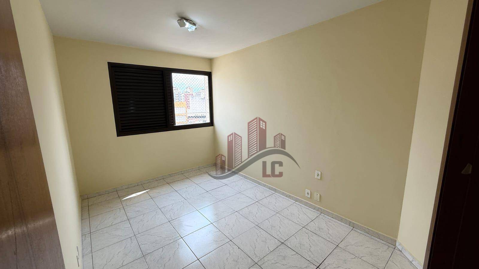 Apartamento, 3 quartos, 125 m² - Foto 3