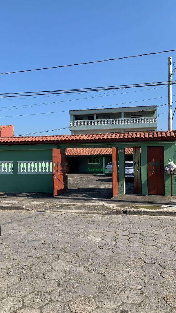 Sobrado à venda com 3 quartos, 232m² - Foto 1