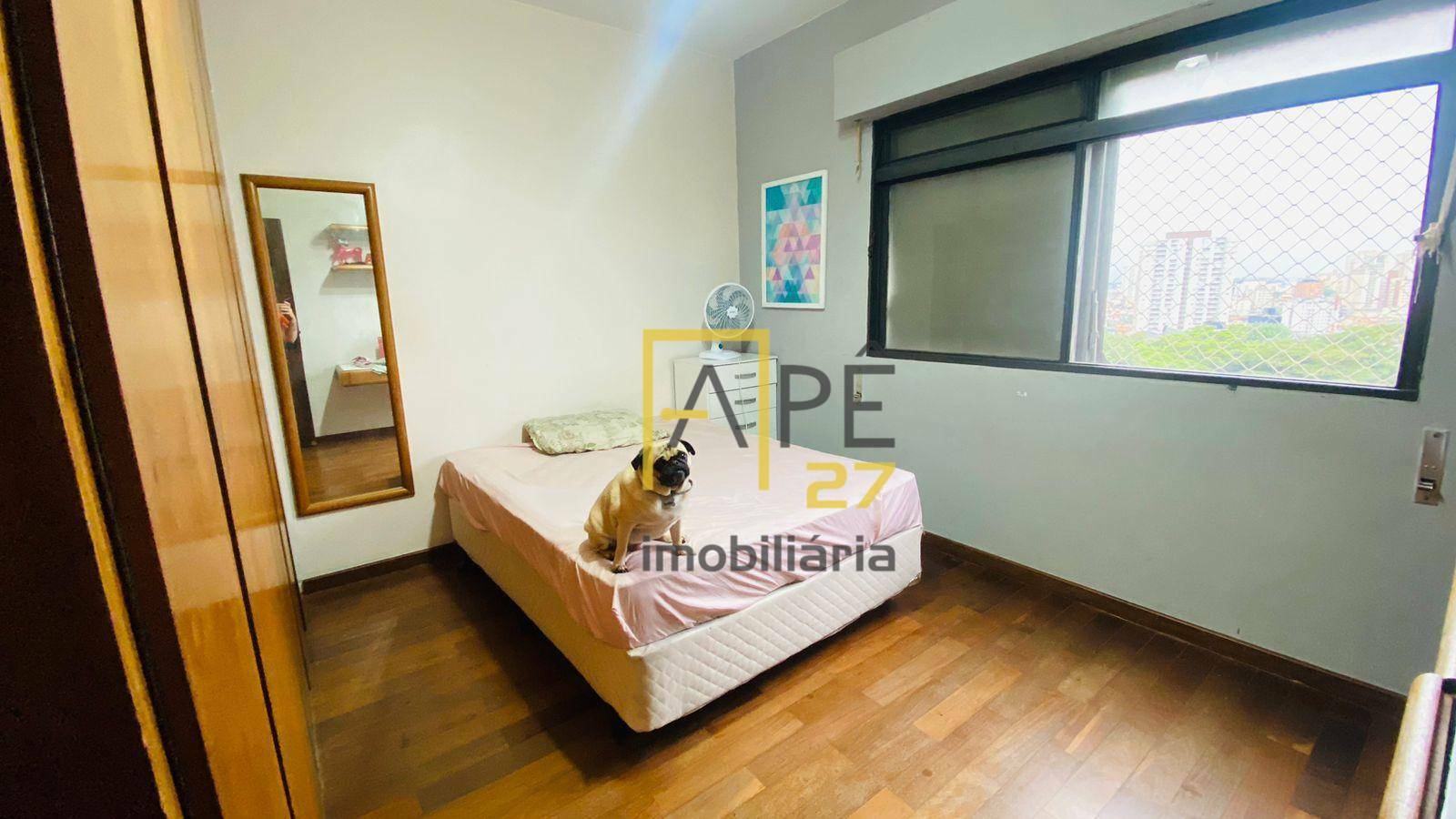 Apartamento para alugar com 3 quartos, 150m² - Foto 14