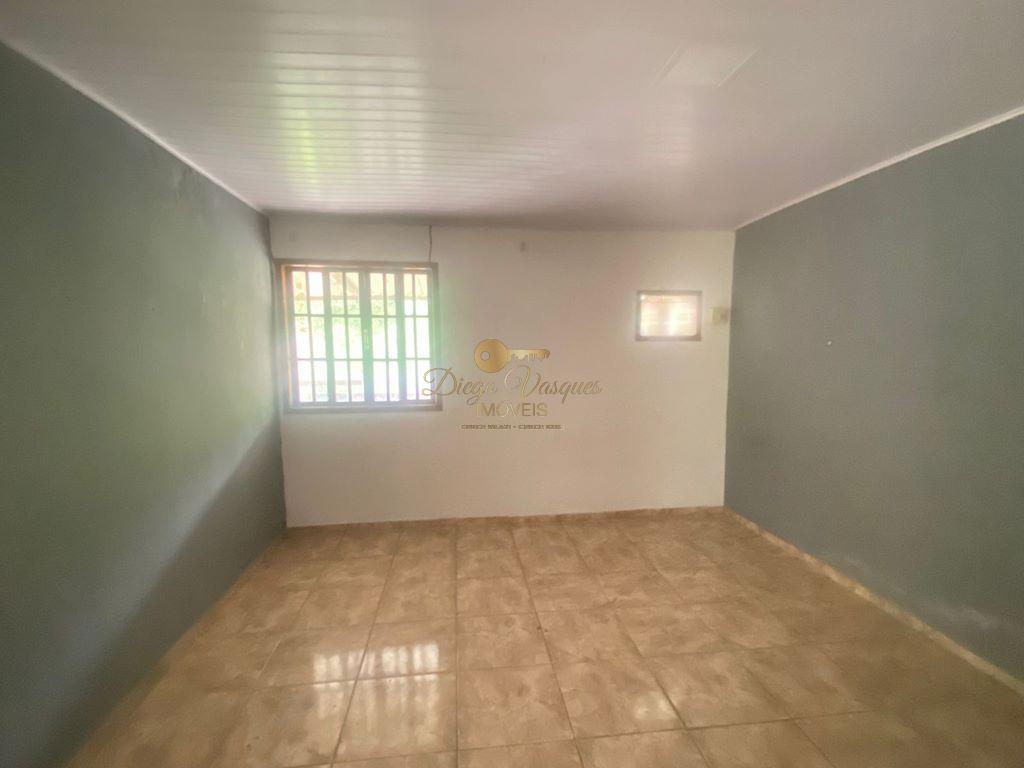 Casa à venda com 2 quartos, 1000m² - Foto 16