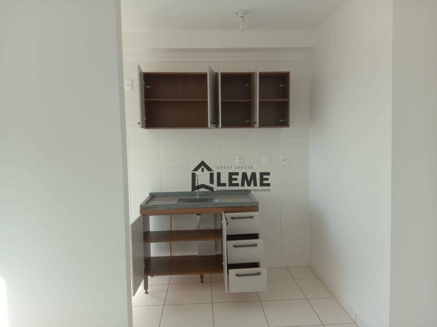 Apartamento para alugar com 2 quartos, 45m² - Foto 10