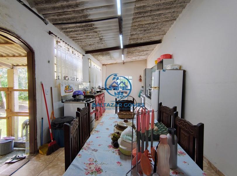 Sítio à venda com 2 quartos, 1031m² - Foto 8