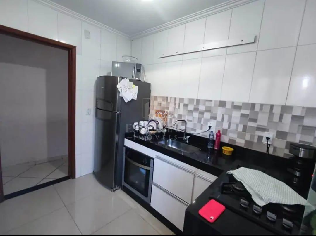 Casa à venda com 2 quartos, 150m² - Foto 5