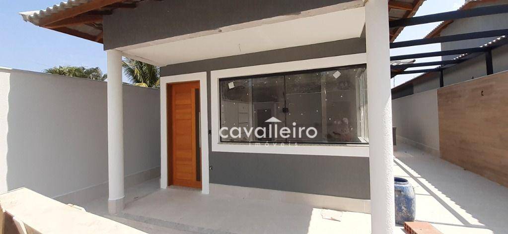 Casa à venda com 3 quartos, 100m² - Foto 2