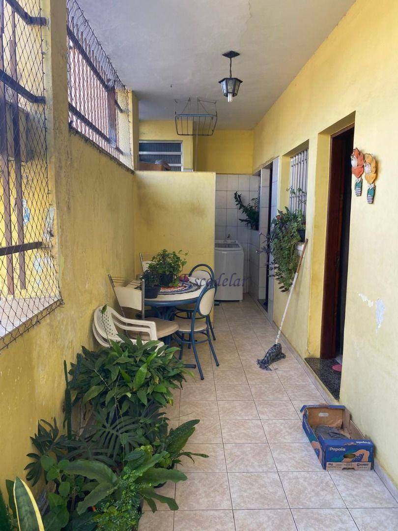 Sobrado à venda com 4 quartos, 300m² - Foto 12