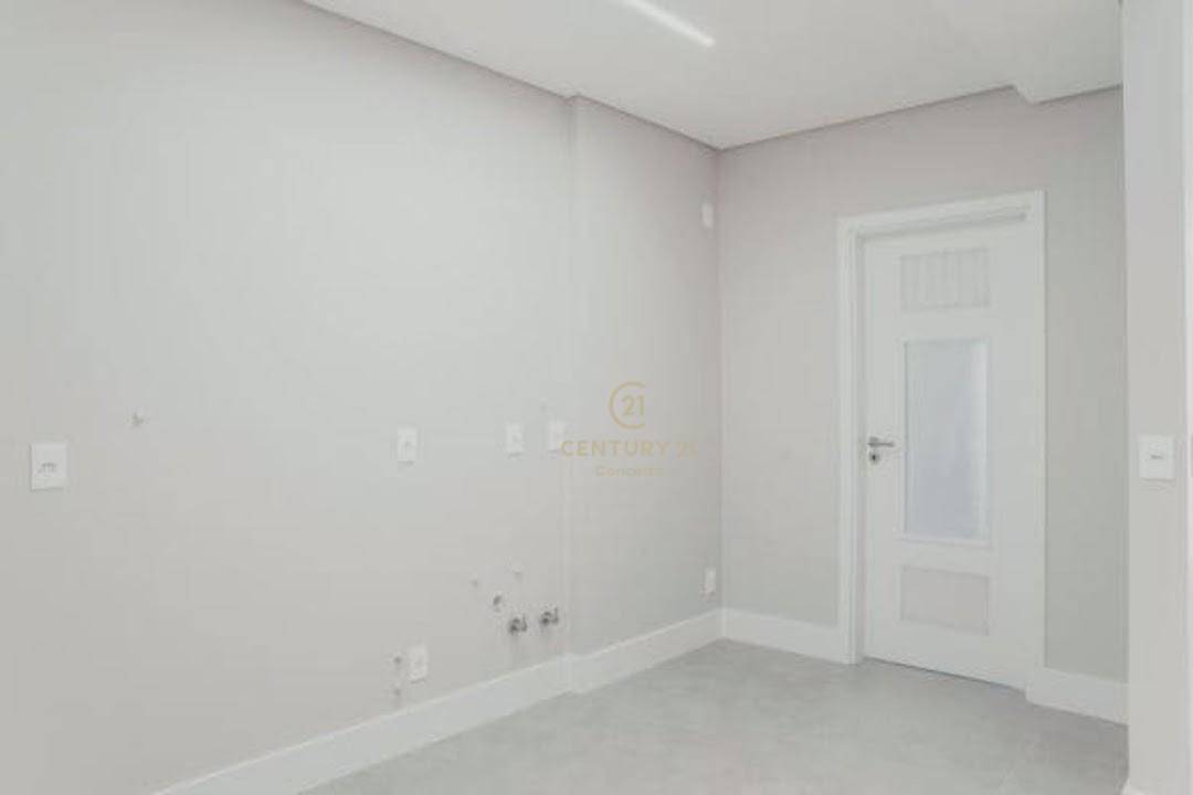 Apartamento à venda com 3 quartos, 138m² - Foto 3