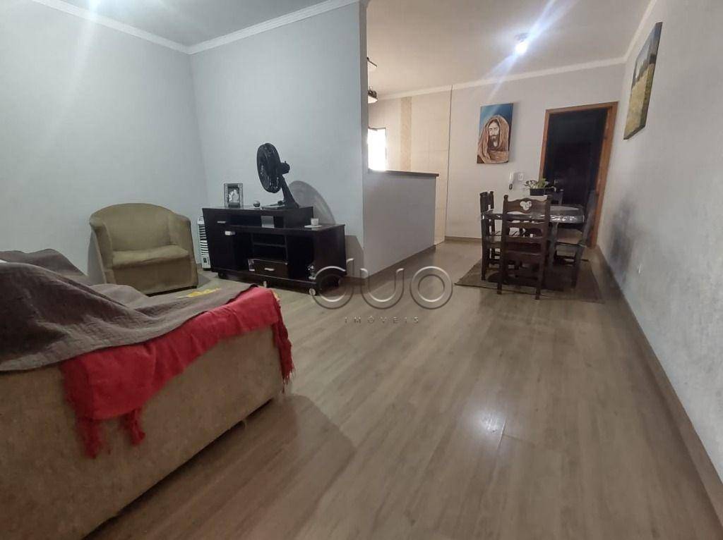 Casa à venda com 2 quartos, 120m² - Foto 4