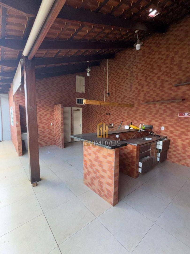 Casa à venda com 3 quartos, 220m² - Foto 9