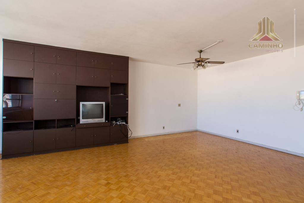 Apartamento à venda com 3 quartos, 174m² - Foto 9