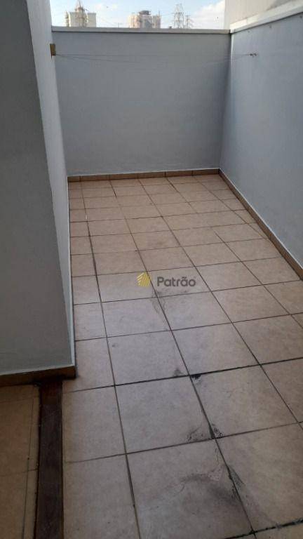 Apartamento para alugar com 2 quartos, 70m² - Foto 12