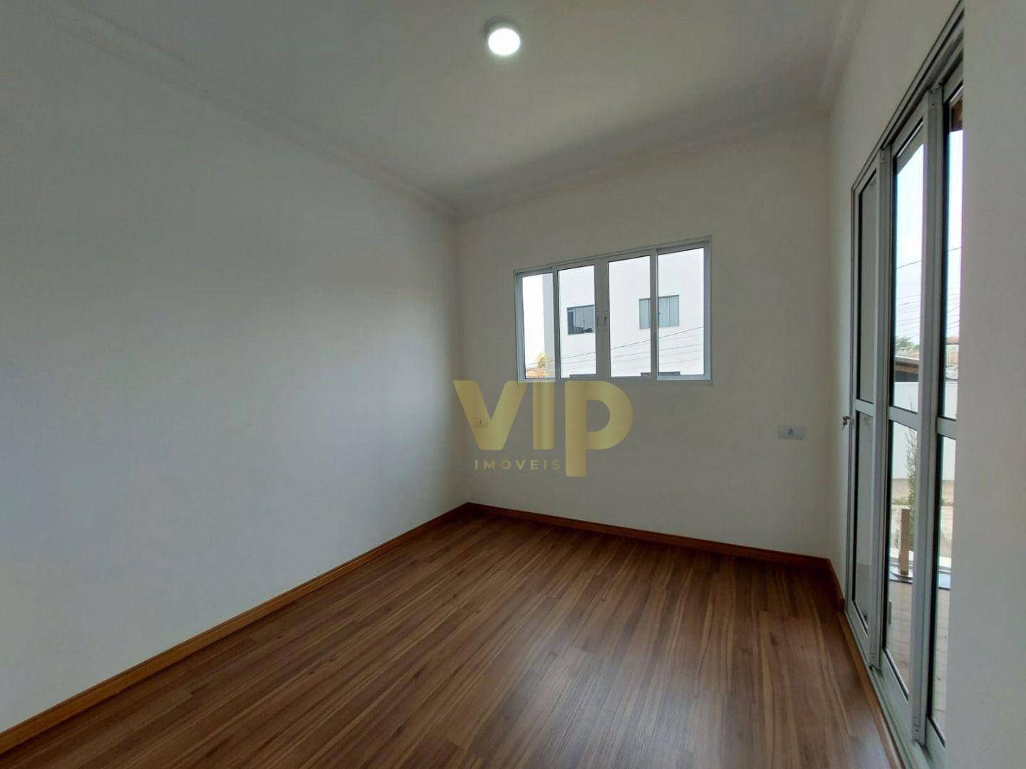 Casa à venda com 3 quartos, 220m² - Foto 7