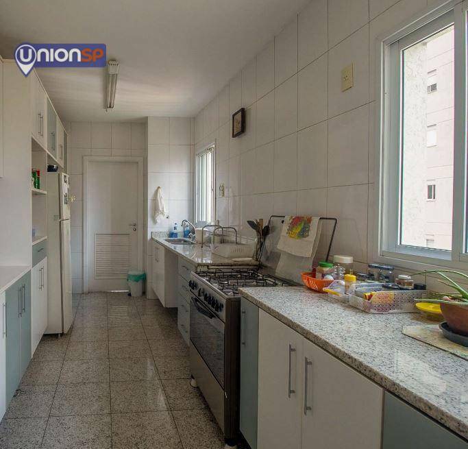 Apartamento à venda com 4 quartos, 250m² - Foto 19