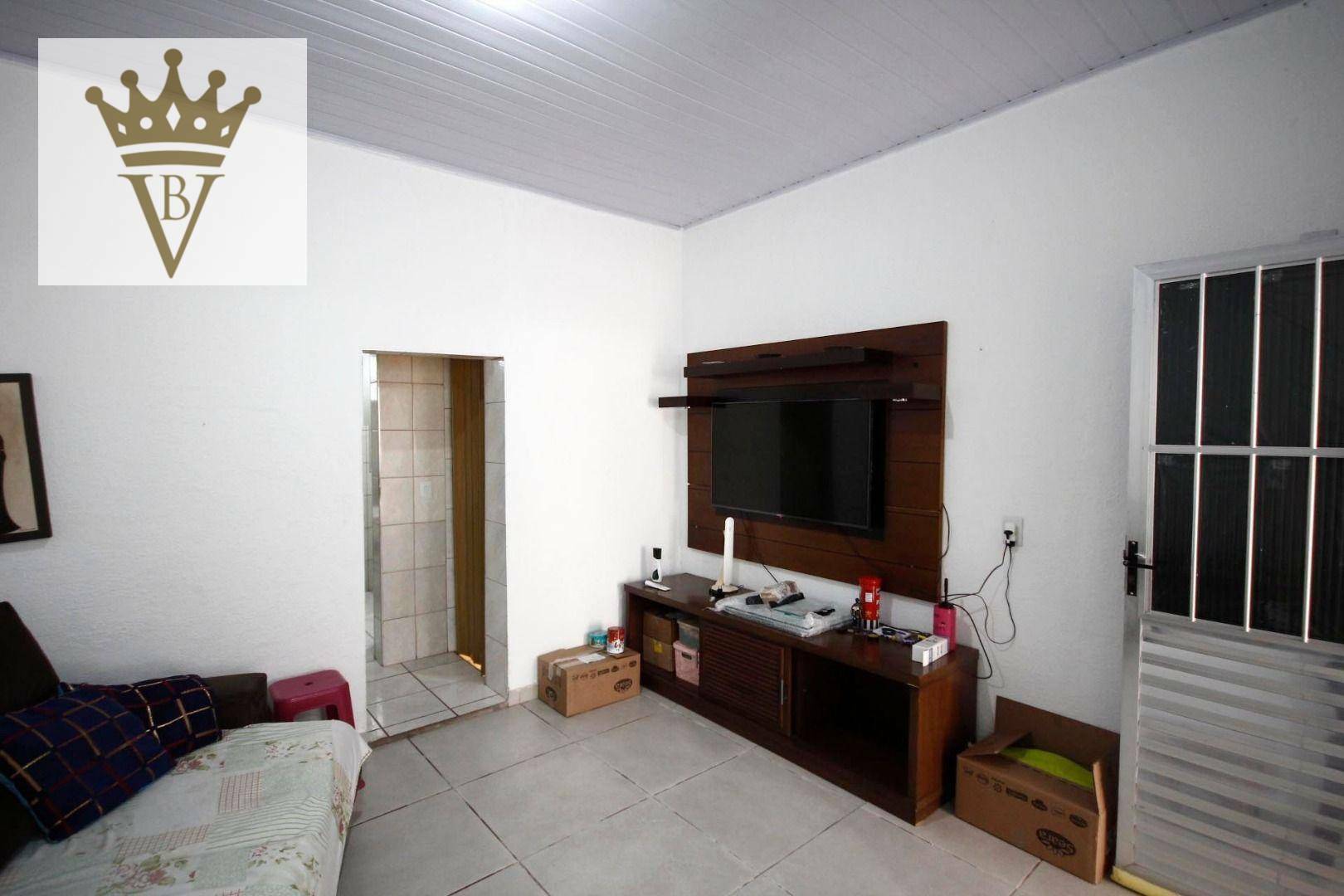 Casa à venda com 2 quartos, 150m² - Foto 2